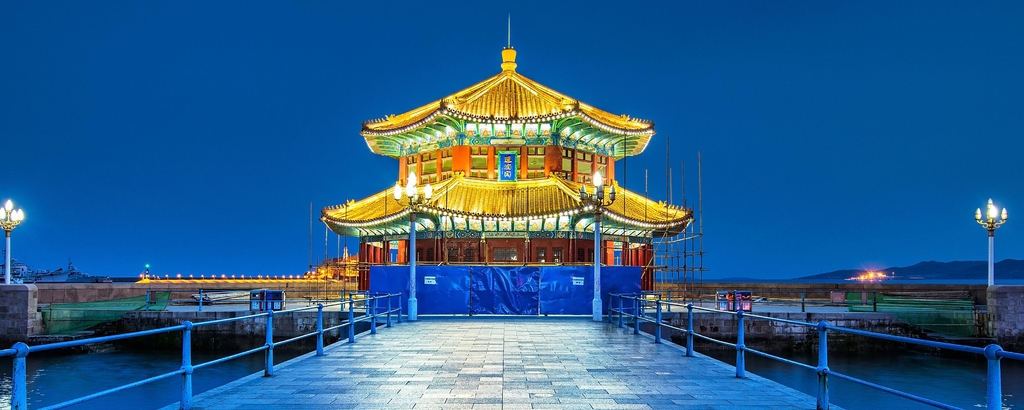 Lais Puzzle - Qingdao bei Nacht, China, Panorama - 2.000 Teile p-333018