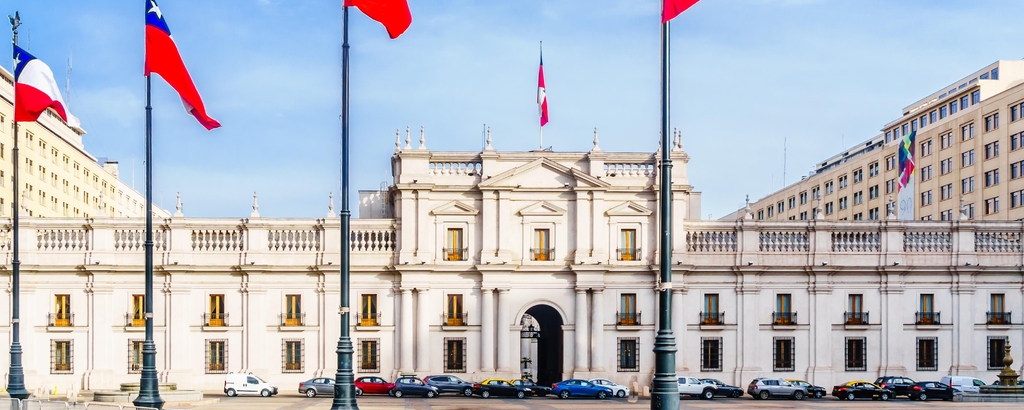 Lais Puzzle - Blick auf den Palacio de La Moneda Royal Mint von Chile, Panorama - 2.000 Teile p-334857
