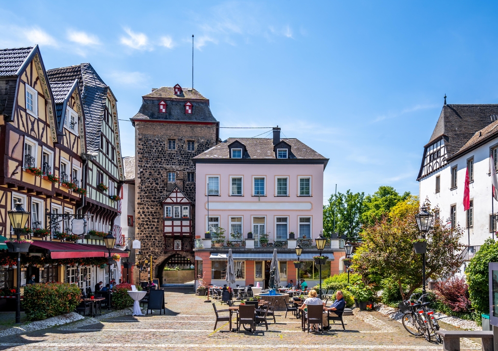 Lais Puzzle - Burgplatz mit Stadttor, Linz am Rhein, Deutschland - 1.000 Teile p-342663