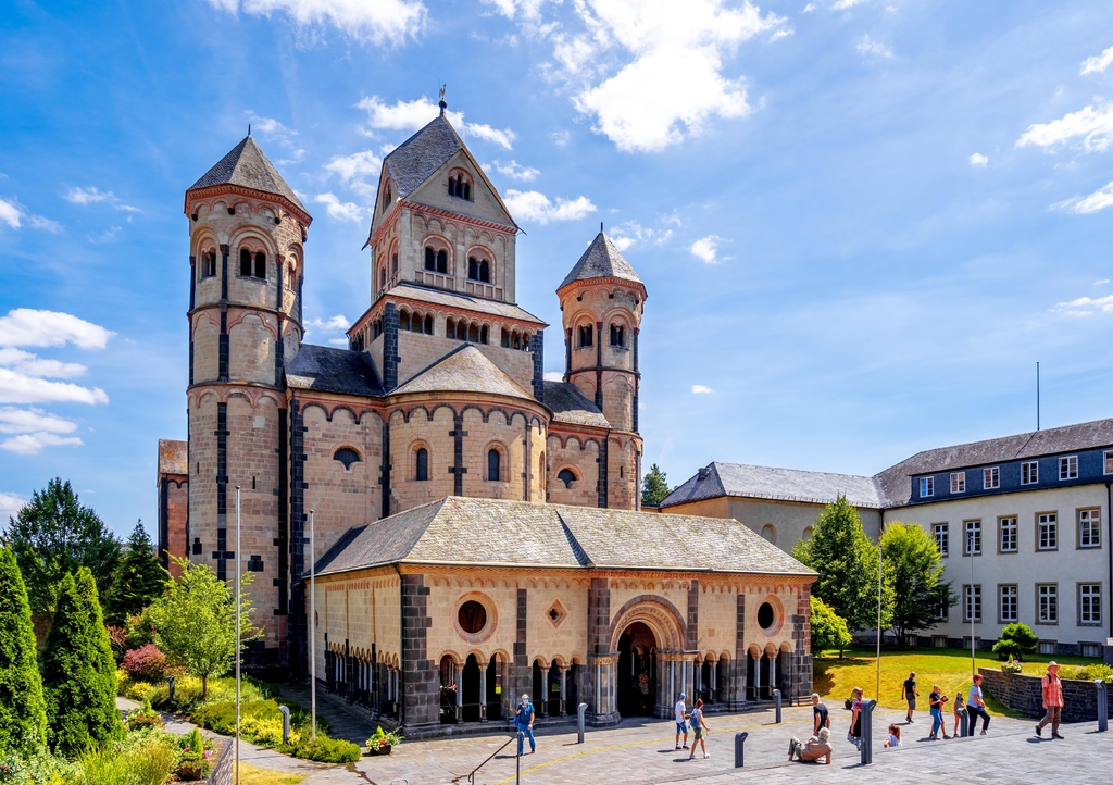 Lais Puzzle - Kloster Maria Laach, Glees, Brohltal, Rheinland-Pfalz, Deutschland - 1.000 Teile p-342787