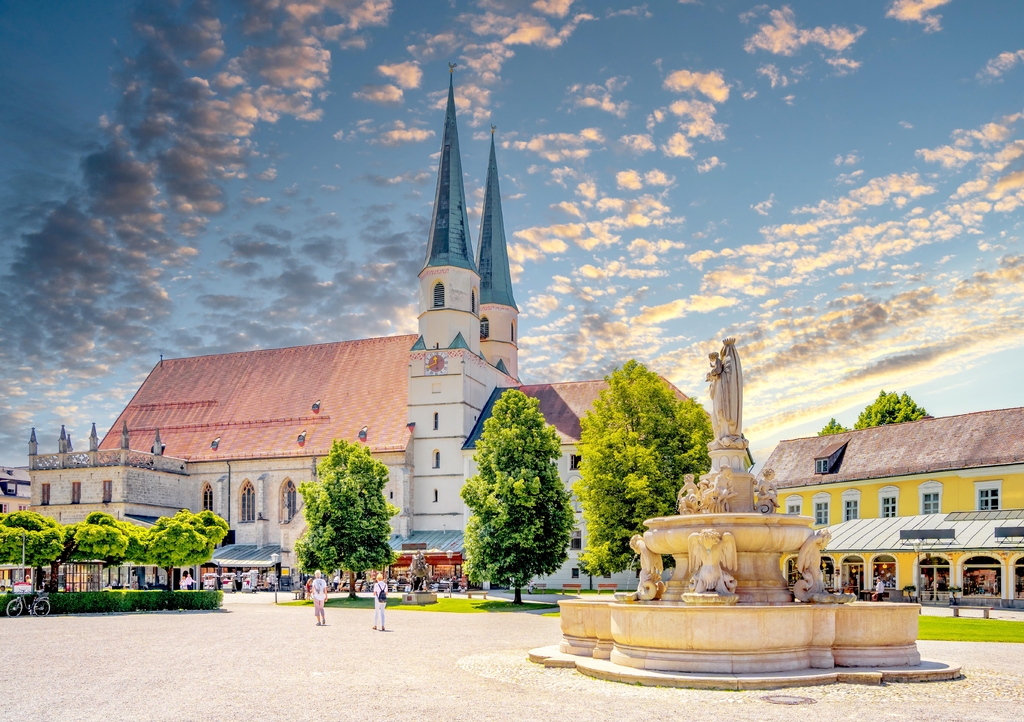 Lais Puzzle - Kapellplatz, Altötting, Bayern, Deutschland - 1.000 Teile p-343553