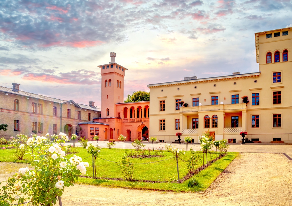 Lais Puzzle - Krongut Bornstedt, Brandenburg, Deutschland - 1.000 Teile p-343606