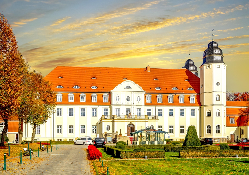 Lais Puzzle - Schloss Fleesensee, Göhren Lebbin, Deutschland - 1.000 Teile p-343737