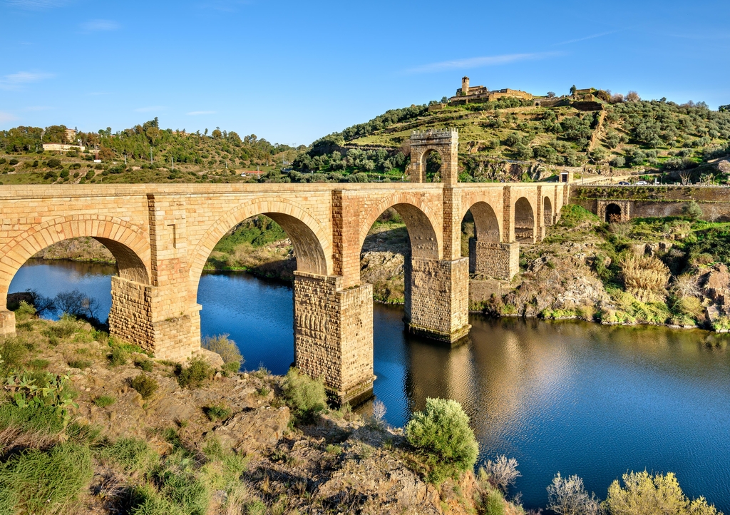 Lais Puzzle - Brücke Alcantara über den Fluss Tajo, Caceres, Extremadura - 1.000 Teile p-344607