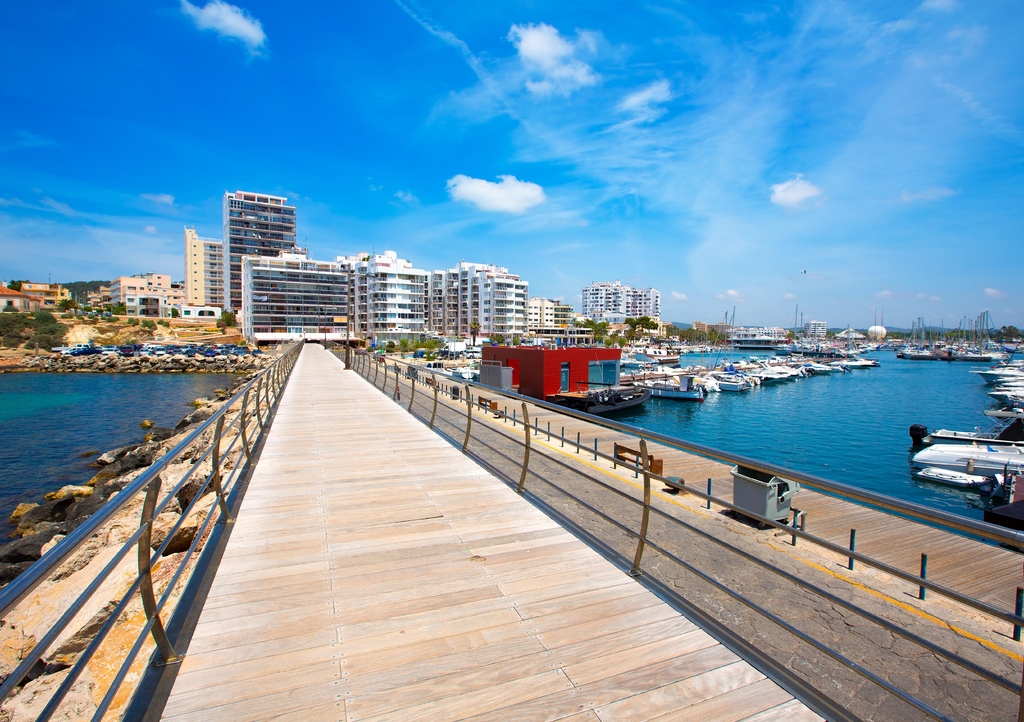 Lais Puzzle - Ibiza San Antonio Abad Sant Antoni de Portmany auf den Balearen - 1.000 Teile p-345021