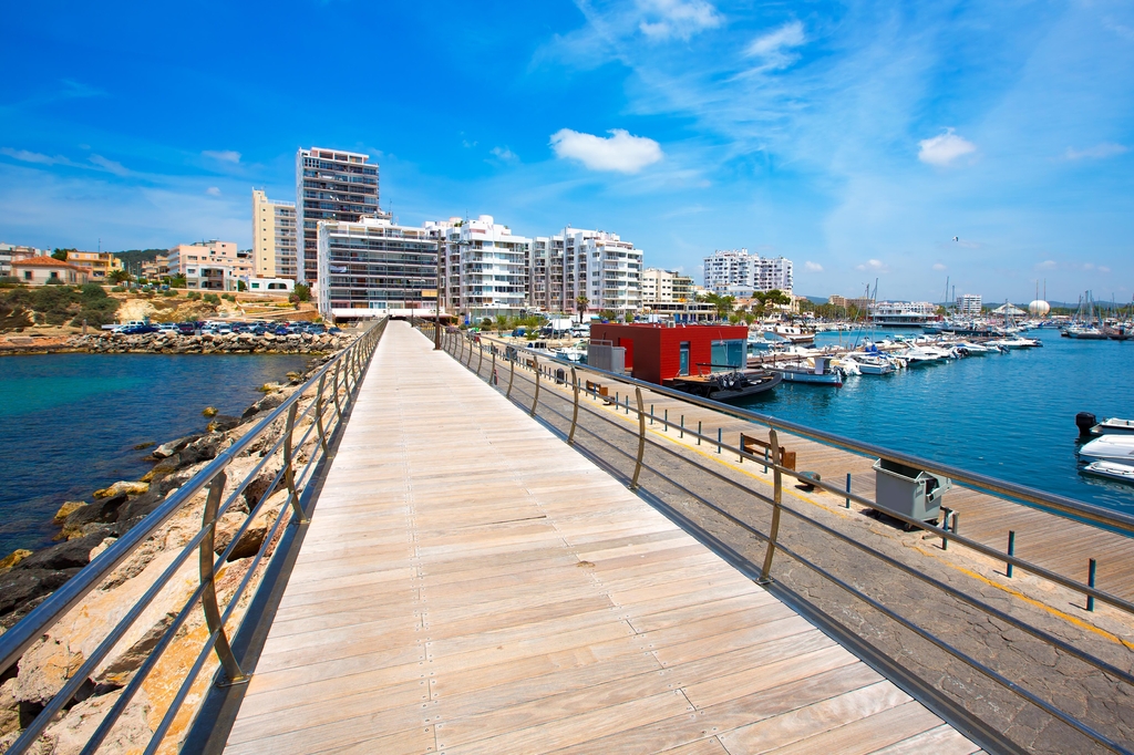 Lais Puzzle - Ibiza San Antonio Abad Sant Antoni de Portmany auf den Balearen - 2.000 Teile p-346387