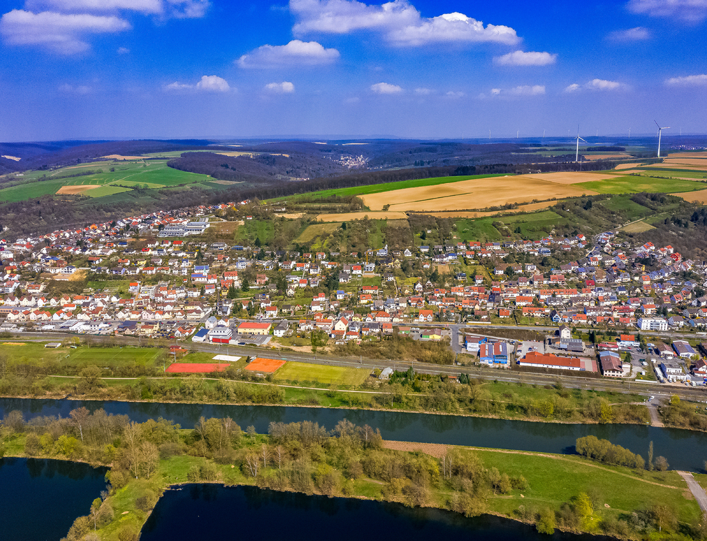 Lais Puzzle - Stadt Schonungen in Bayern aus der Luft - 1.000 Teile p-349027