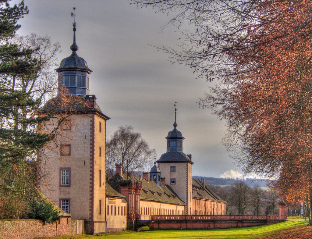 Lais Puzzle - Blick auf Schloss Corvey bei Höxter - 1.000 Teile p-349292