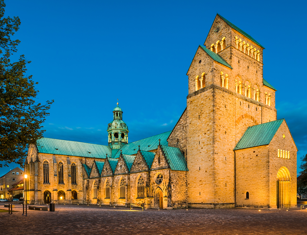 Lais Puzzle - Ansicht des Hildesheimer Doms, Hildesheim, Deutschland. - 1.000 Teile p-349613