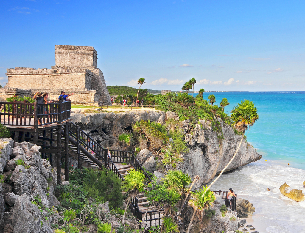 Lais Puzzle - Tulum, die Stätte einer von Mauern umgebenen präkolumbianischen Maya-Stadt, die als wichtiger Hafen für Coba diente, im mexikanischen Bundesstaat Quintana Roo - 1.000 Teile p-350491