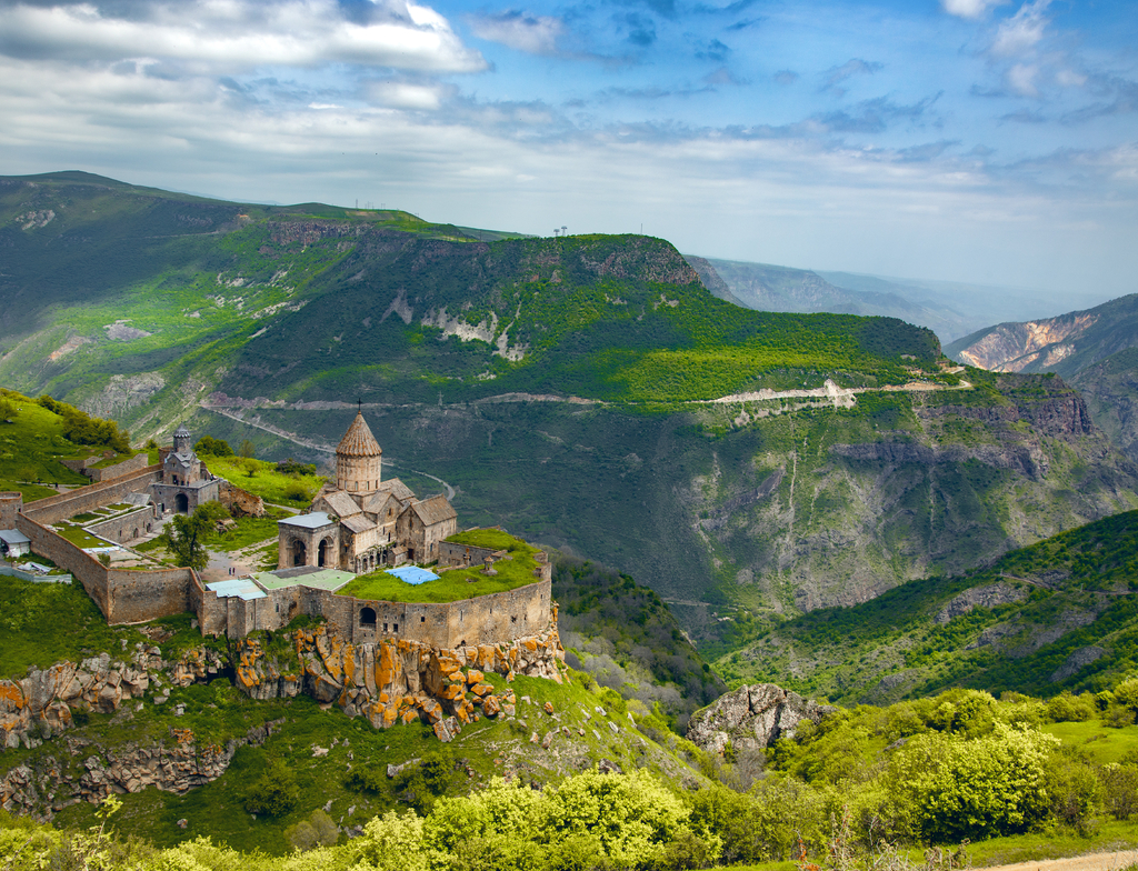 Lais Puzzle - Tatev-Kloster in Armenien - 1.000 Teile p-351112