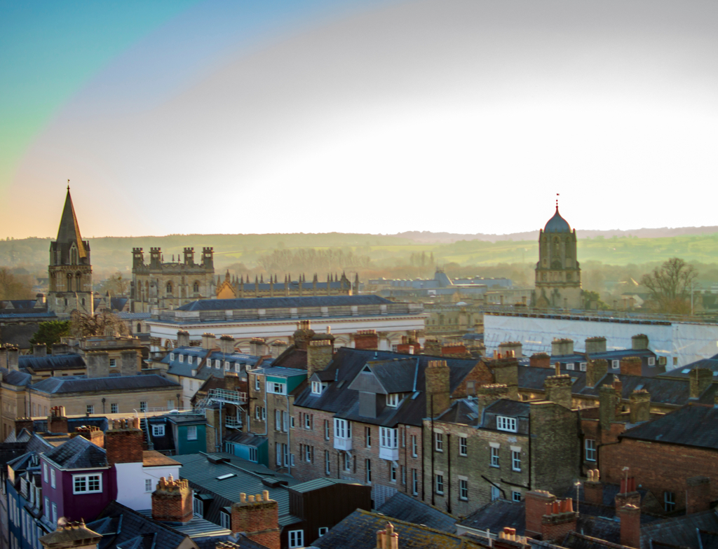 Lais Puzzle - Die Stadt Oxford mit den Grünflächen am anderen Ende - 1.000 Teile p-351516