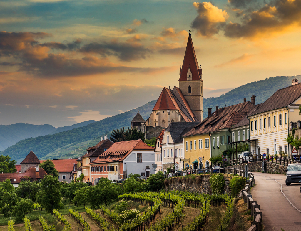 Lais Puzzle - Kirche von Weißenkirchen in der Wachau, einer Gemeinde im Bezirk Krems-Land, Wachau, Österreich - 1.000 Teile p-351963