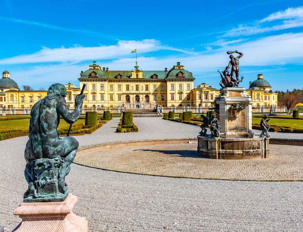 Lais Puzzle - Schloss Drottningholm von den königlichen Gärten in Schweden aus gesehen - 1.000 Teile p-352111