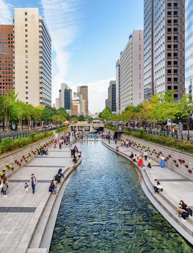 Lais Puzzle - Atemberaubender Blick auf den Cheonggye Stream in der Innenstadt von Seoul - 1.000 Teile p-352323