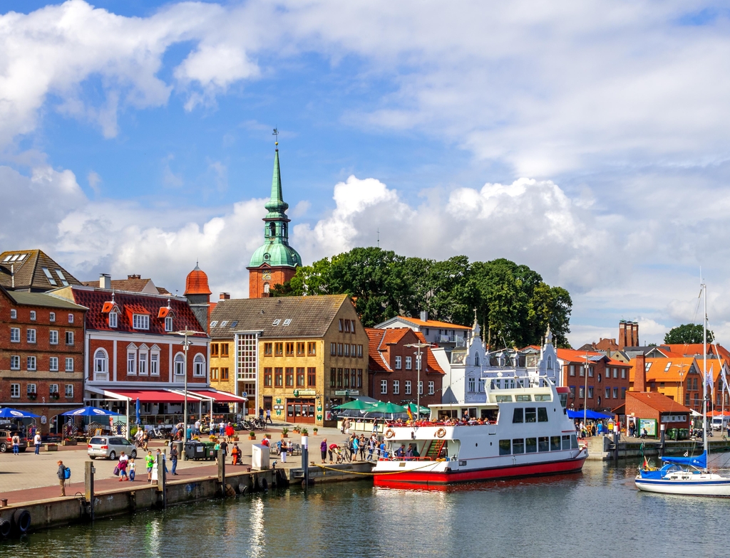 Lais Puzzle - Hafen von Kappeln, Deutschland - 1.000 Teile p-352818