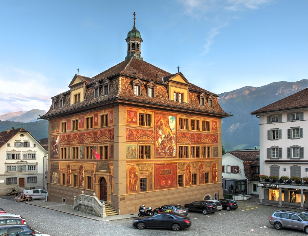 Lais Puzzle - Rathaus von Schwyz, Schweiz - 1.000 Teile p-352871