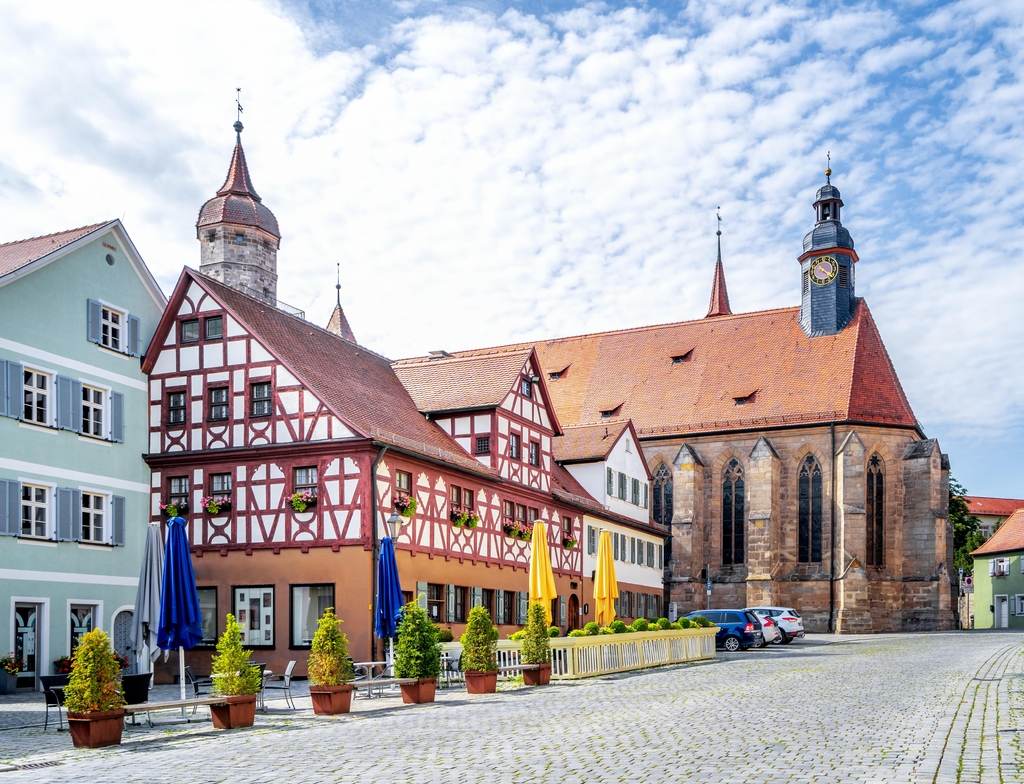 Lais Puzzle - Marktplatz von Feuchtwangen, Bayern, Deutschland - 1.000 Teile p-352954