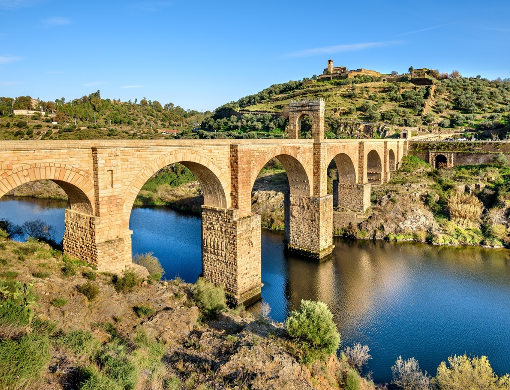 Lais Puzzle - Brücke Alcantara über den Fluss Tajo, Caceres, Extremadura - 1.000 Teile p-353445