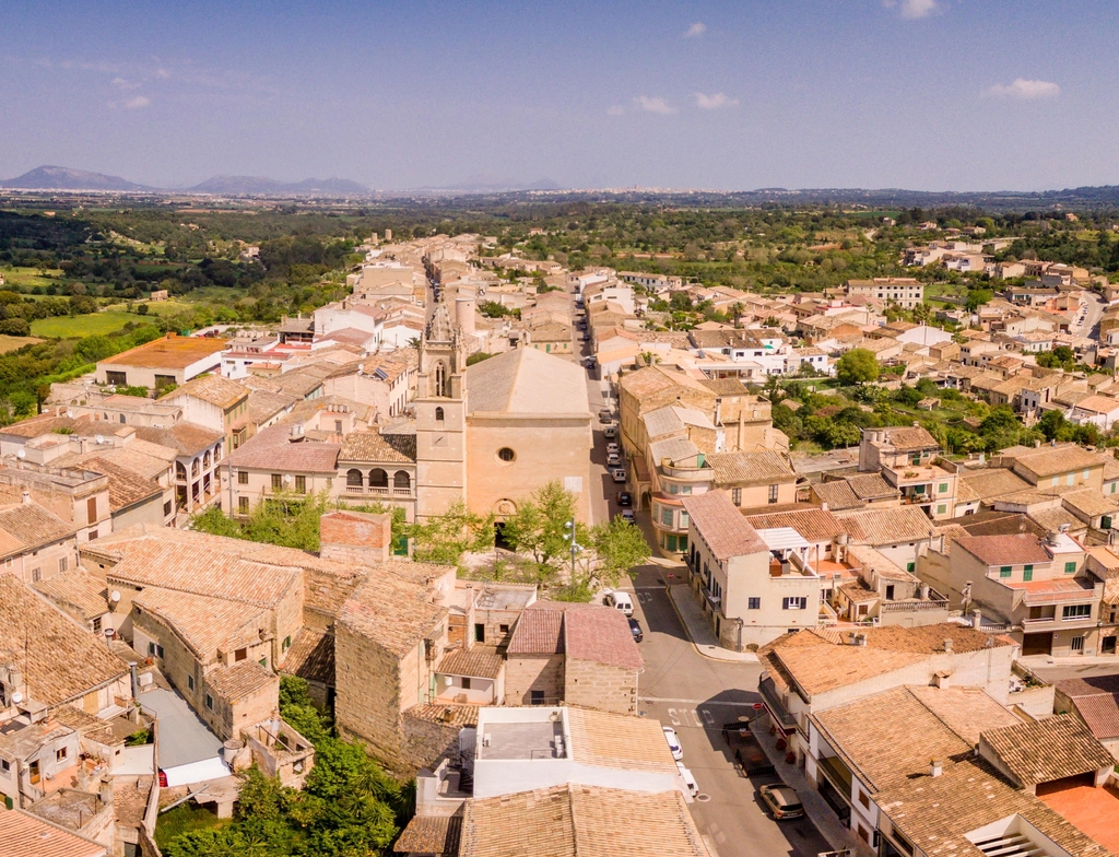 Lais Puzzle - Pfarrkirche Sant Feliu de Llubí, Llubi, Mallorca - 1.000 Teile p-353878