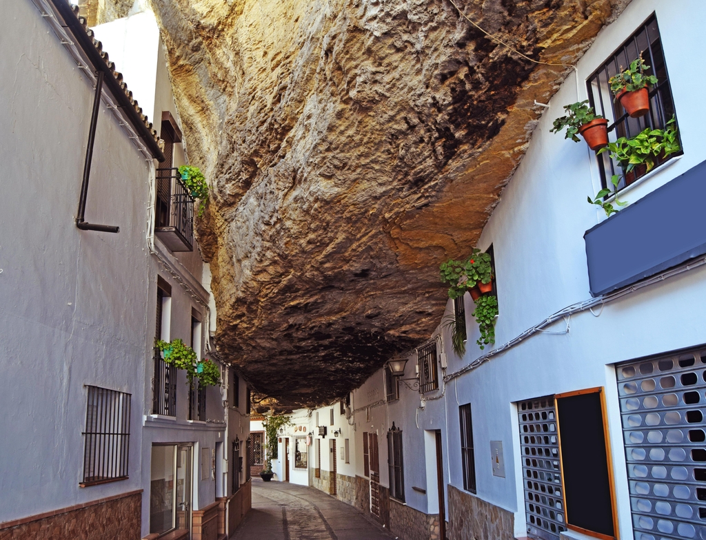 Lais Puzzle - Straße von Setenil de las Bodegas, Cadiz, Andalusien, Spanien - 1.000 Teile p-353954