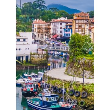 Lais Puzzle - Llanes, ein schönes und lebhaftes Fischerdorf am Kantabrischen Meer, Fürstentum Asturien, Nordwestspanien - 500 & 1.000 Teile