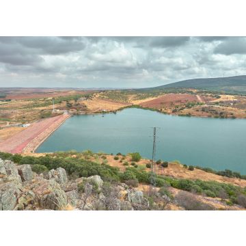 Lais Puzzle - Landschaft des Puerto de Vallehermoso Reservoirs in der Gemeinde der Stadt Alhambra, Ciudad Real, Castilla la Mancha, Spanien - 100, 200, 500 & 1.000 Teile