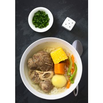 Lais Puzzle - Traditionelle chilenische Cazuela de Vacuno oder Cazuela de Carne, eine Rindfleischsuppe mit Kartoffeln, Mais, Kürbis, Karotten, Paprika, Zwiebeln und Reis, oben auf Schiefer mit natürlichem Licht fotografiert - 100, 200, 500 & 1.000 Teile