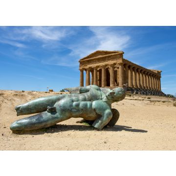 Lais Puzzle - Bronzestatue des Ikarus vor den Ruinen des Concordia-Tempels im Tal der Tempel bei Agrigento auf der italienischen Insel Sizilien - 500 & 1.000 Teile