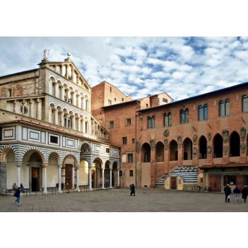 Lais Puzzle - Pistoia, Toskana, Italien, Blick auf die Piazza del Duomo, Stadtzentrum, mit der Fassade der Kirche des Doms im typisch toskanischen Stil und dem gotischen Bischofspalast - 500 & 1.000 Teile