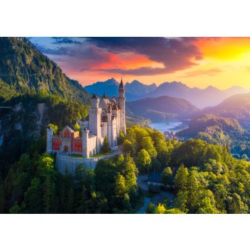 Lais Puzzle - Luftaufnahme von Schloss Neuschwanstein mit malerischer Berglandschaft bei Füssen, Bayern, Deutschland. Schloss Neuschwanstein bei Sonnenuntergang, Deutschland - 40, 100, 200, 500, 1.000 & 2.000 Teile