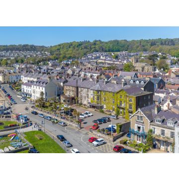 Lais Puzzle - Panorama von Beaumaris, Anglesey Nordwales in der Frühlingssonne - 100, 200, 500 & 1.000 Teile