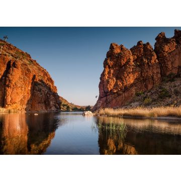 Lais Puzzle - Reflektionen von Felsformationen am Wasserloch der Glen Helen Gorge, Northern Territory, Australien - 100, 200, 500 & 1.000 Teile