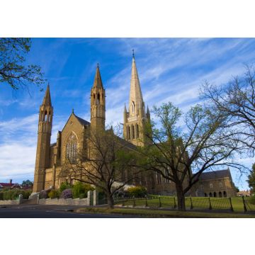 Lais Puzzle - Die Sacred Heart Cathedral in der viktorianischen Goldgräberstadt Bendigo ist die größte Kathedrale im ländlichen Australien - 100, 200, 500 & 1.000 Teile