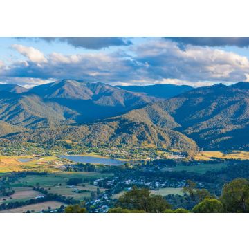 Lais Puzzle - Luftaufnahme von Mount Beauty Stadt und Teichanlage. Kiewa-Tal, Victoria, Australien - 100, 200, 500 & 1.000 Teile