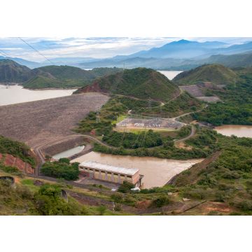 Lais Puzzle - Wasserkraftwerk inmitten von Bergen und Wald im Departement Huila. Eine der Quellen für saubere Energie im Land. Kolumbien - 100, 200, 500 & 1.000 Teile