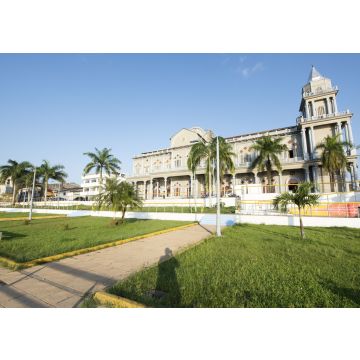 Lais Puzzle - Quibdó, Chocó, Kolumbien. 6. März 2019: Fassade der Kathedrale San Francisco de Asis - 100, 200, 500 & 1.000 Teile