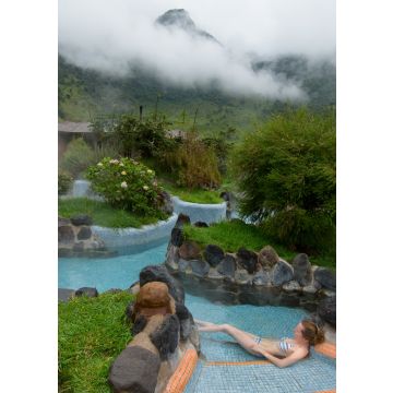 Lais Puzzle - Junge Frau im Thermalbad Ecuador - 100, 200, 500 & 1.000 Teile