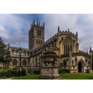 Lais Puzzle - Ein Panoramablick auf die St. Mary's Church in Melton Mowbray, Leicestershire, England im Sommer - 100, 200, 500 & 1.000 Teile