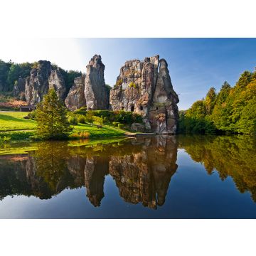 Lais Puzzle - Blick auf die Externsteine mit See vor dem Teutoburger Wald, Deutschland. - 100, 200, 500 & 1.000 Teile