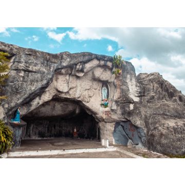 Lais Puzzle - Gruta de Lourdes - Religiöses Denkmal in der Stadt São José de Ribamar, Maranhão, Brasilien - 100, 200, 500 & 1.000 Teile