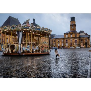 Lais Puzzle - Nachmittags verregneter Place Ducale mit Karussell in Charleville-Mezieres, Frankreich - 100, 200, 500 & 1.000 Teile