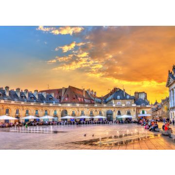 Lais Puzzle - Gebäude vor dem Ducal Palace in Dijon, Frankreich - 100, 200, 500 & 1.000 Teile