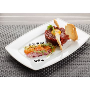 Lais Puzzle - Gourmet-Tartar, getoastetes Brot und Salat auf einem Teller - 100, 200, 500 & 1.000 Teile