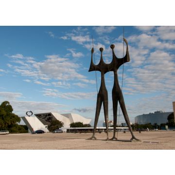 Lais Puzzle - Skulptur von zwei Kriegern in Brasilia, Brasilien - 100, 200, 500 & 1.000 Teile