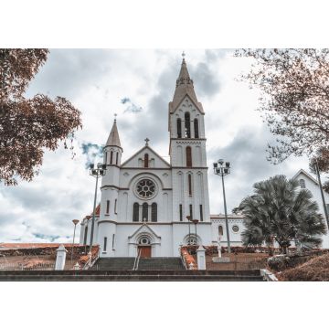 Lais Puzzle - Kirche "igreja da Gloria" in Brasilien, Bundesstaat Minas Gerais, in einer Kleinstadt Juiz de Fora - 100, 200, 500 & 1.000 Teile