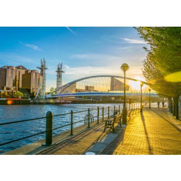 Lais Puzzle - Blick auf eine Fußgängerbrücke in den Salford Quays in Manchester, England - 100, 200, 500 & 1.000 Teile