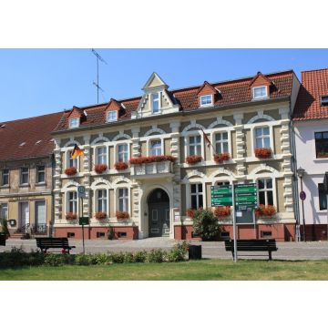 Lais Puzzle - Markt mit Rathaus in Buckow (Märk. Schweiz) - 100, 200, 500 & 1.000 Teile