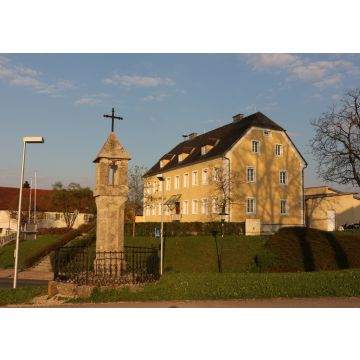 Lais Puzzle - Das Gemeindeamt im Zentrum von Pfarrkirchen bei Bad Hall - 100, 200, 500 & 1.000 Teile
