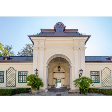 Lais Puzzle - Das Schloss Laudon, auch Schloss Hadersdorf genannt, ist ein barockes Wasserschloss in Hadersdorf, das heute zum 14. Wiener Gemeindebezirk Penzing gehört. - 100, 200, 500 & 1.000 Teile
